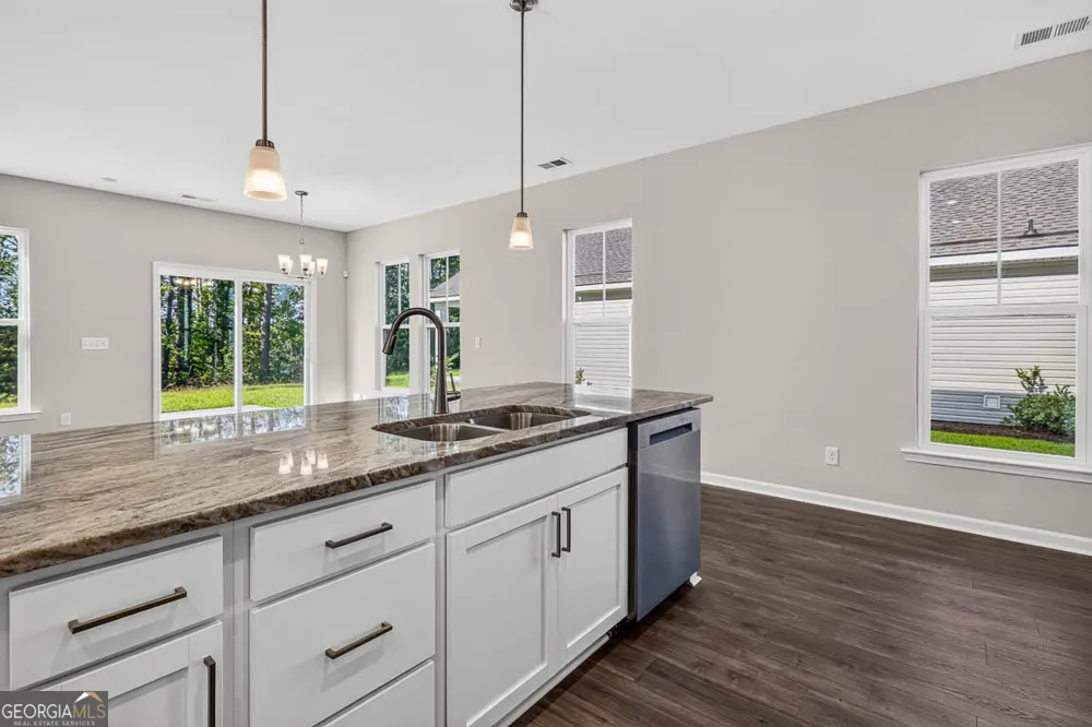 373 Brook DR Brunswick, GA 31525