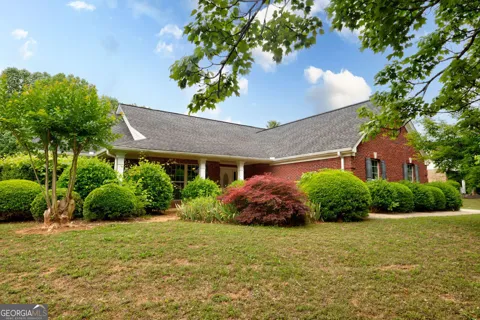 254 Taylor LN