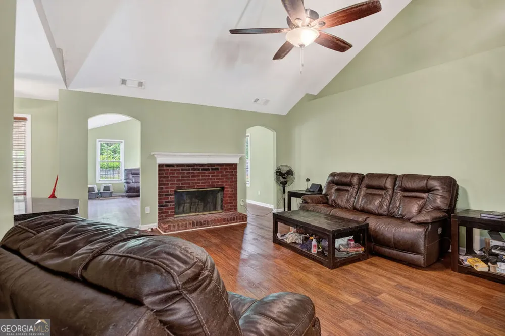 254 Taylor LN Winterville, GA 30683