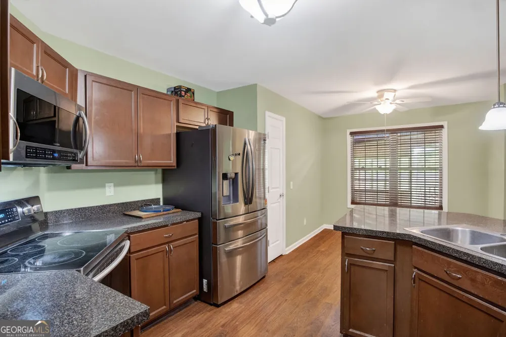 254 Taylor LN Winterville, GA 30683