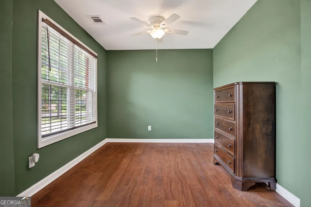 254 Taylor LN Winterville, GA 30683