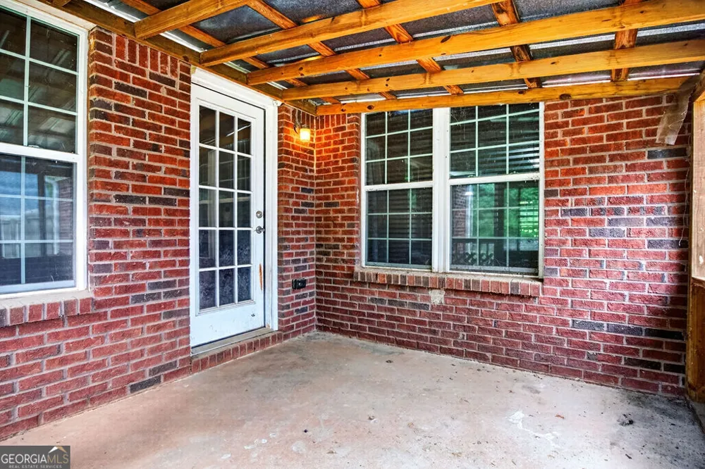 254 Taylor LN Winterville, GA 30683