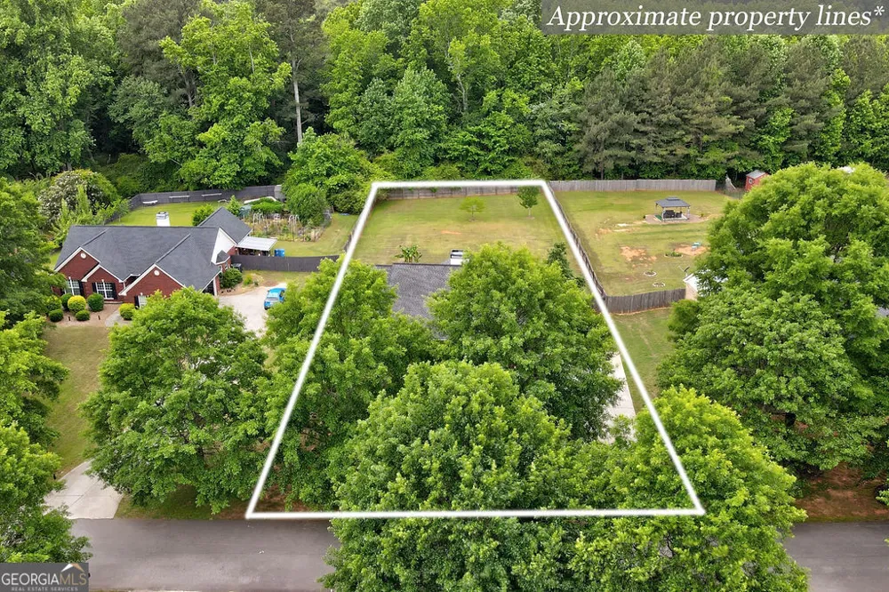 254 Taylor LN Winterville, GA 30683