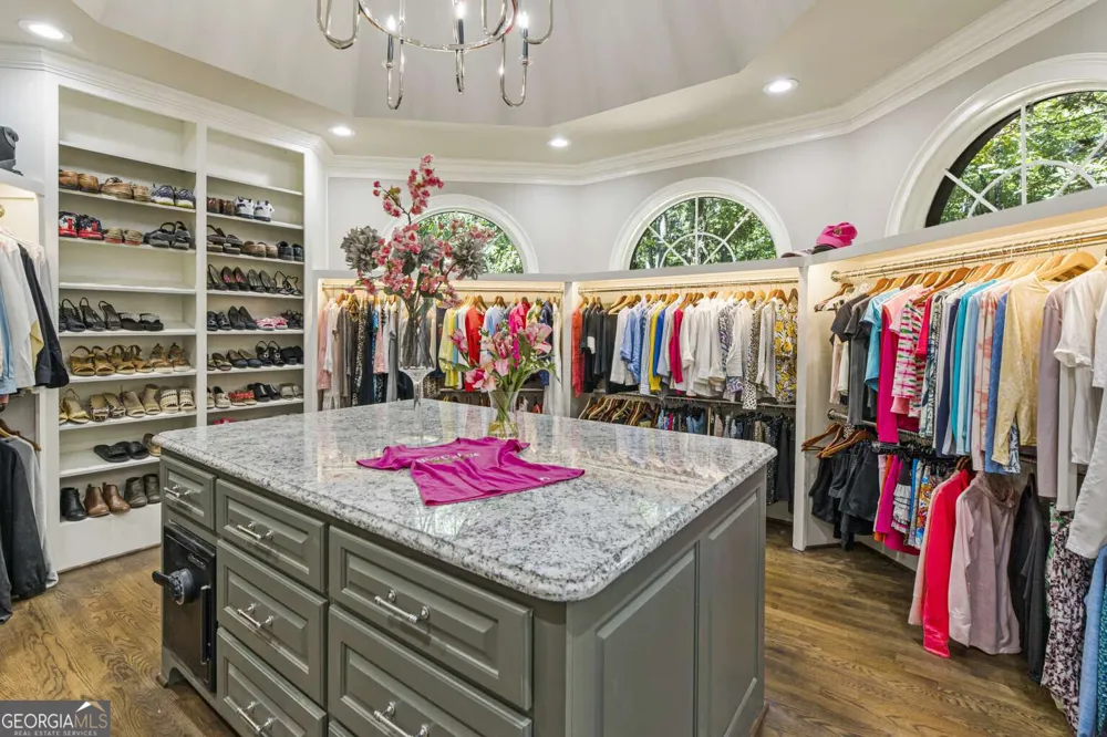 912 Mcelroy Mountain DR Big Canoe, GA 30143