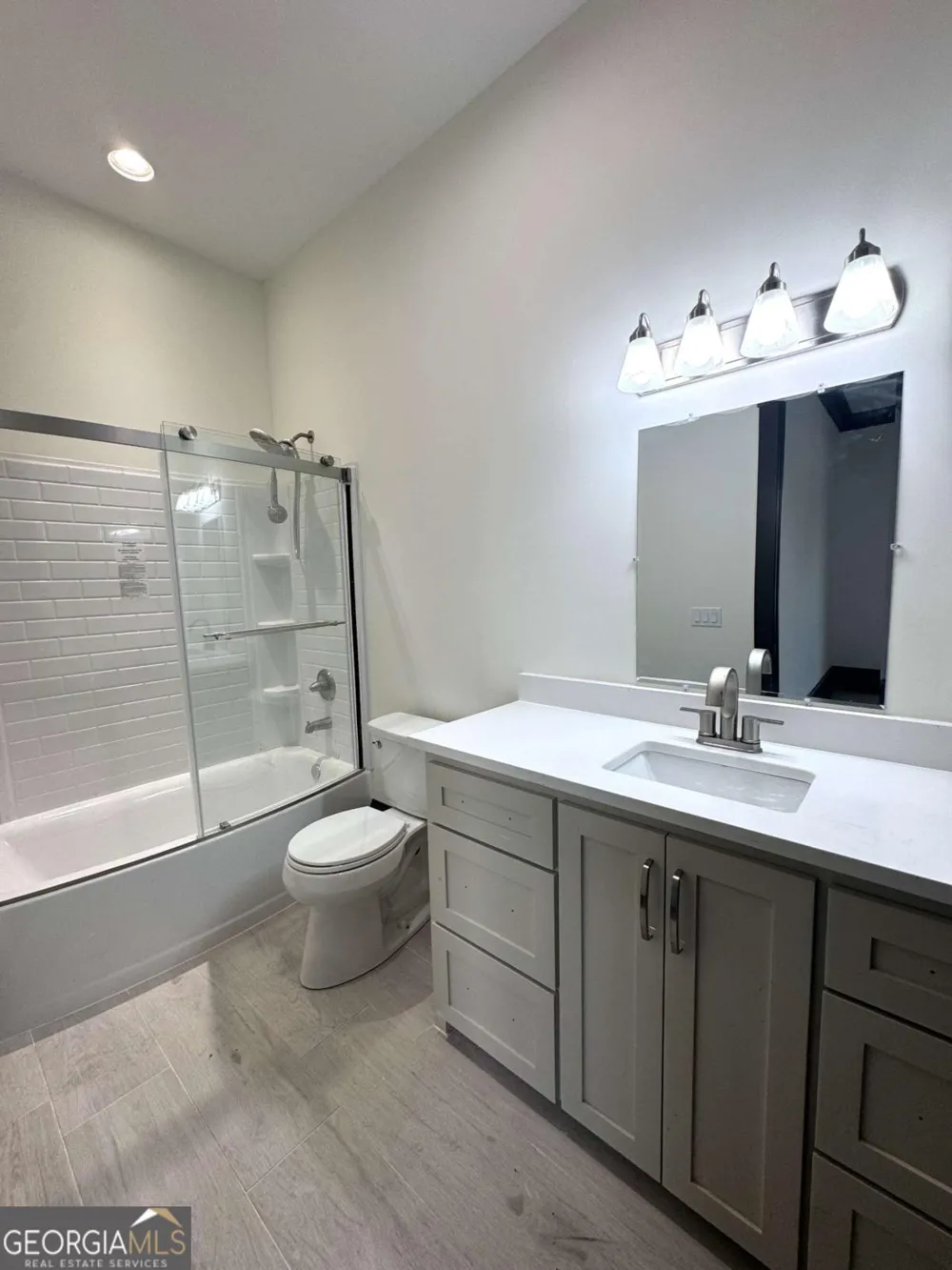 20 Club DR Jesup, GA 31546