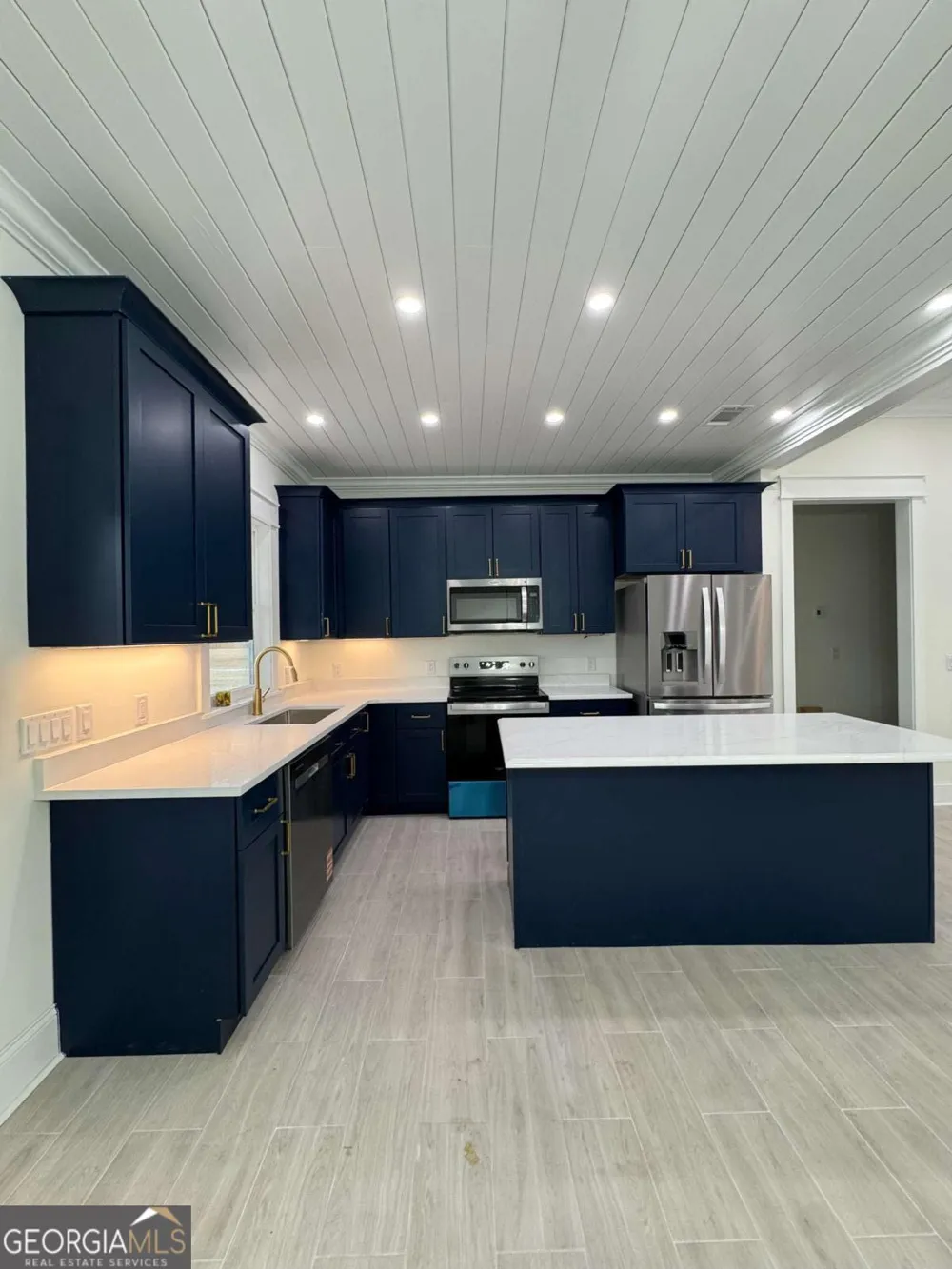 243 Charlton ST Jesup, GA 31545