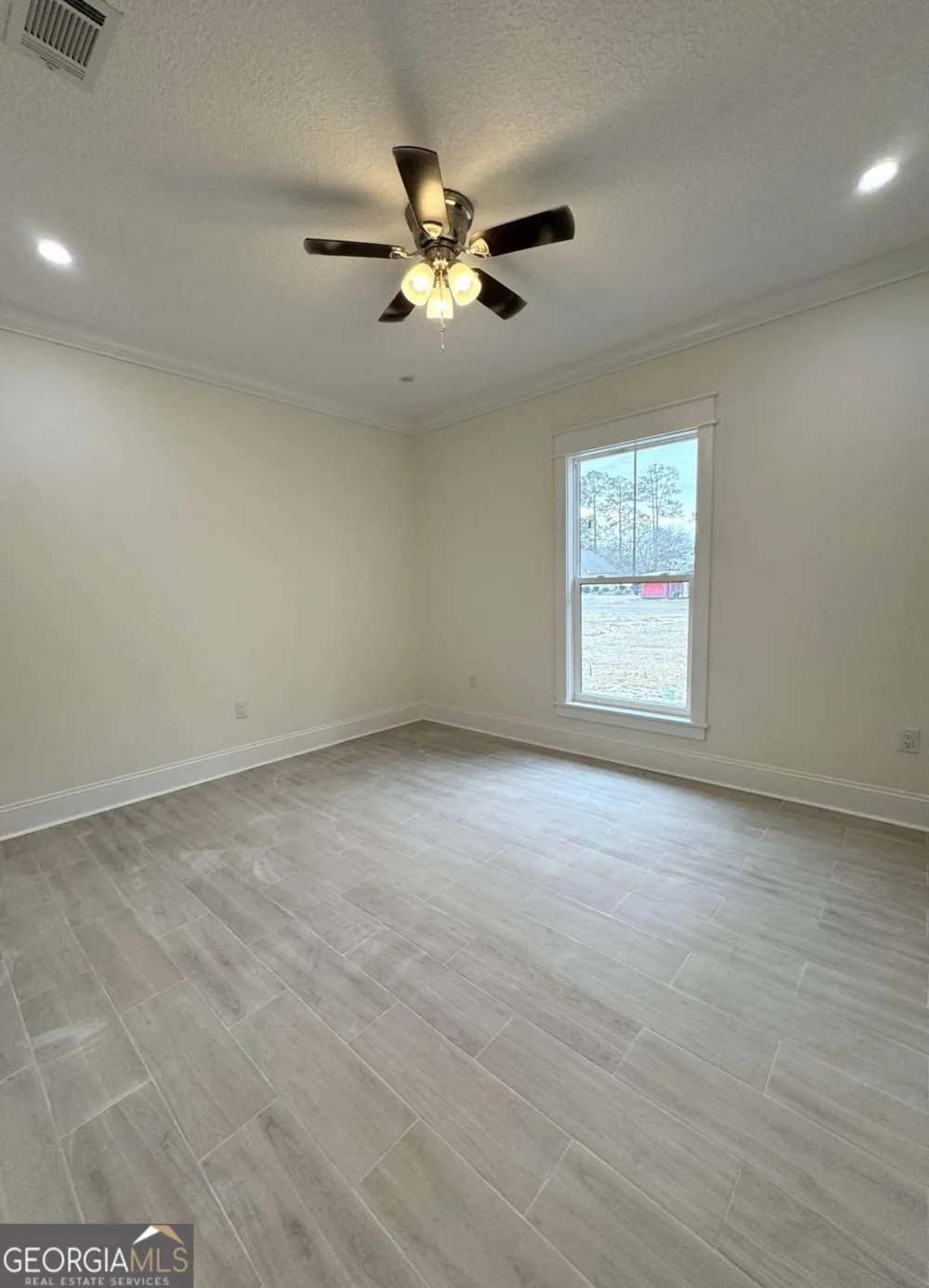 243 Charlton ST Jesup, GA 31545