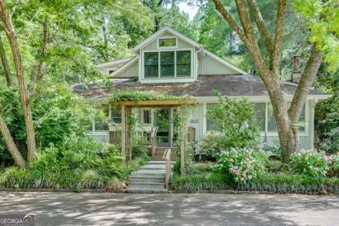 4621 Lakeshore DR