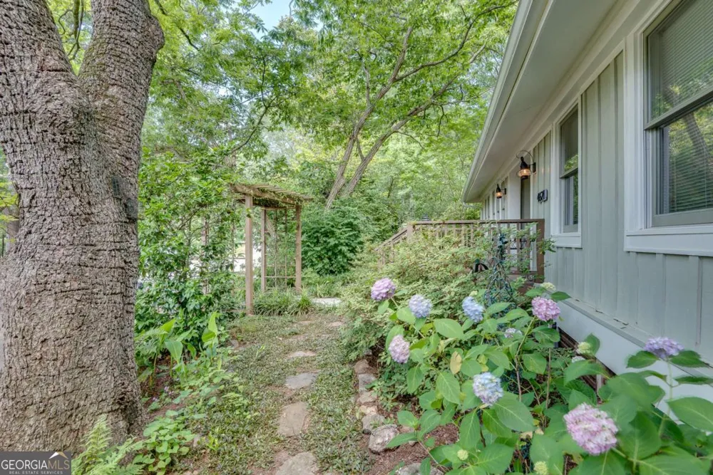 4621 Lakeshore DR Pine Lake, GA 30072