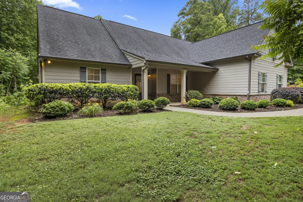 717 Oconee LN Commerce, GA 30529