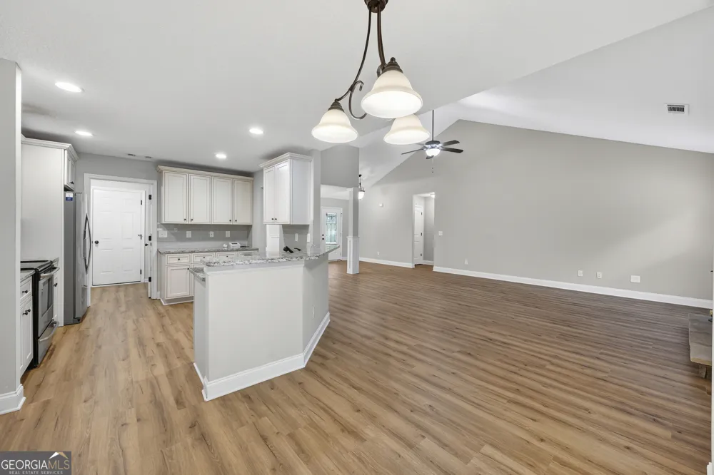 717 Oconee LN Commerce, GA 30529