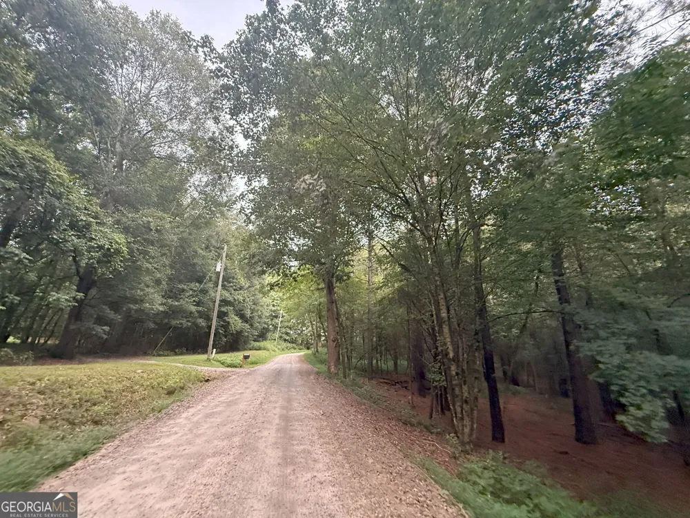 11 Owens RD Maysville, GA 30558