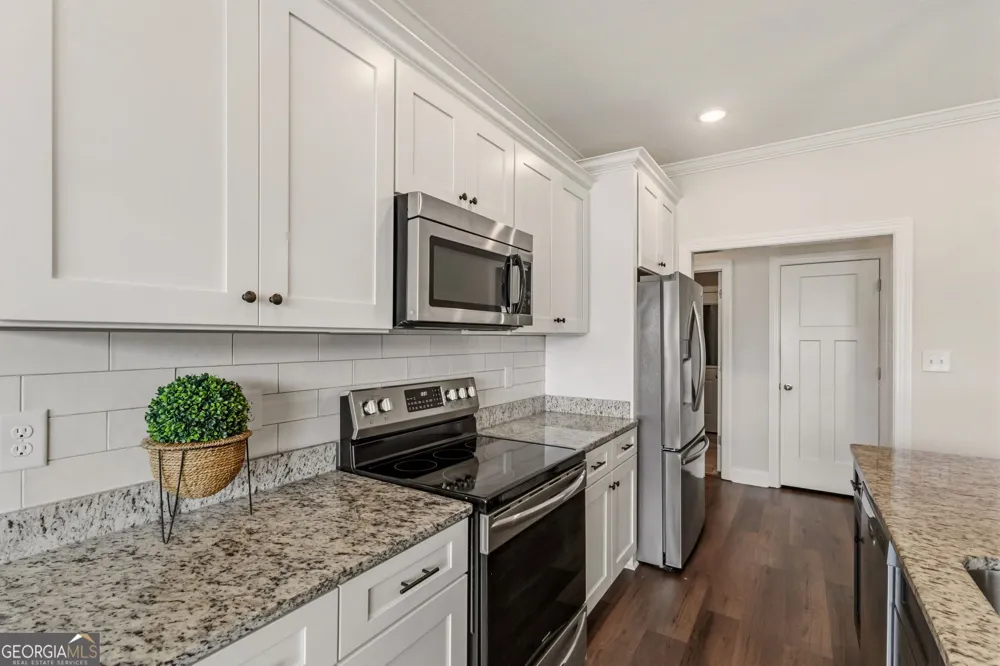 124 Cascades CT Bonaire, GA 31005
