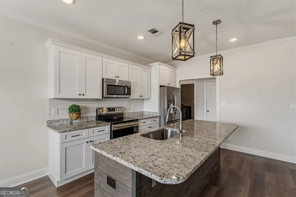 124 Cascades CT Bonaire, GA 31005