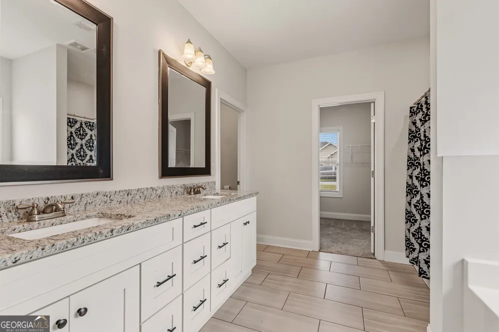 124 Cascades CT Bonaire, GA 31005