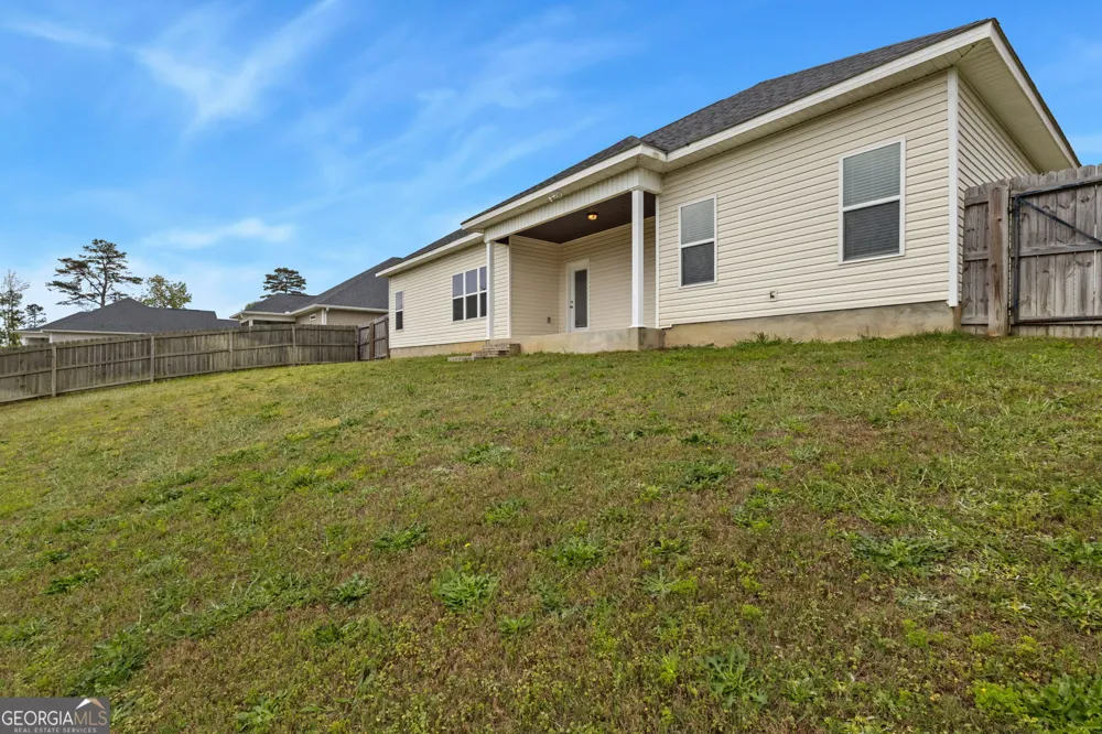 124 Cascades CT Bonaire, GA 31005