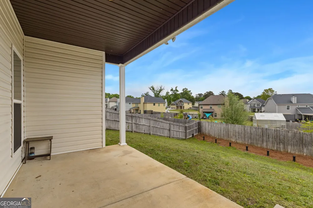 124 Cascades CT Bonaire, GA 31005