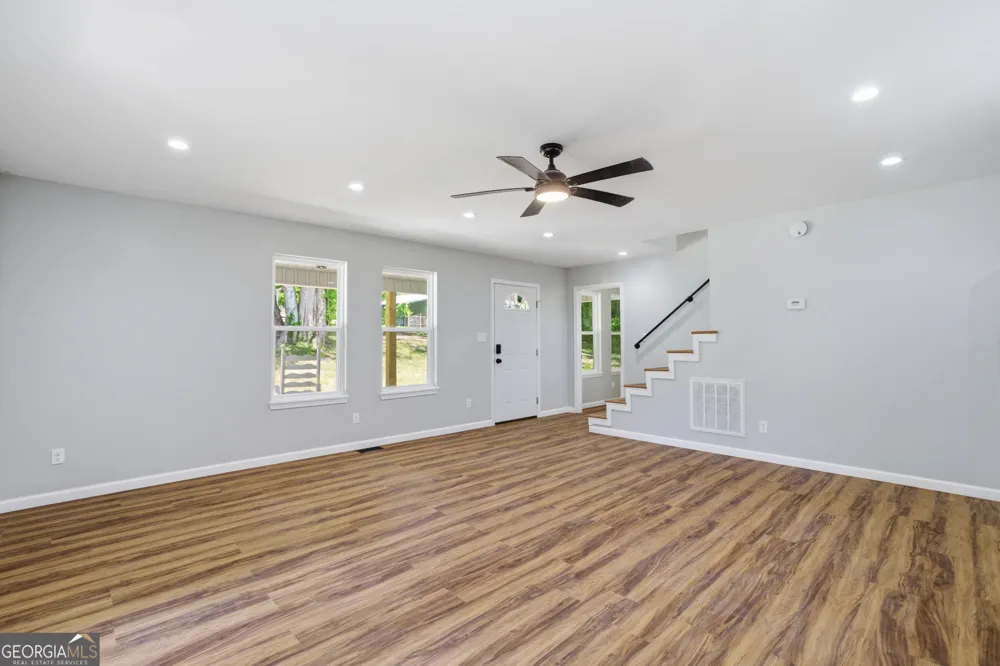 55 Reece ST Menlo, GA 30731