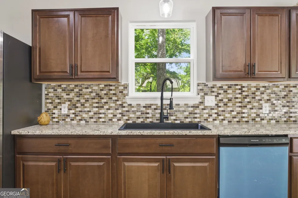 55 Reece ST Menlo, GA 30731