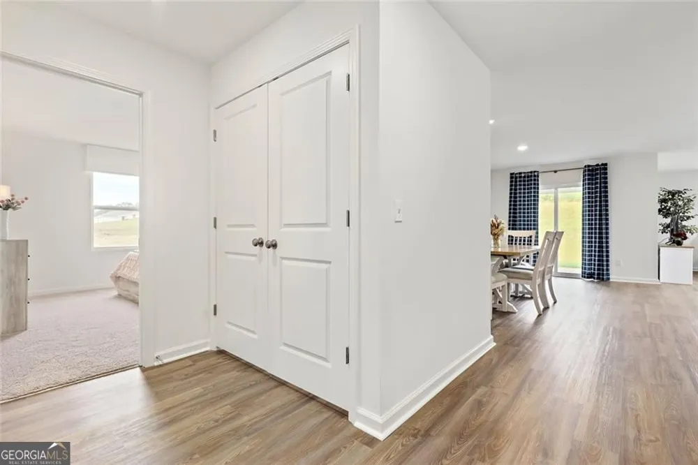 211 Woodlake LNDG Hartwell, GA 30643