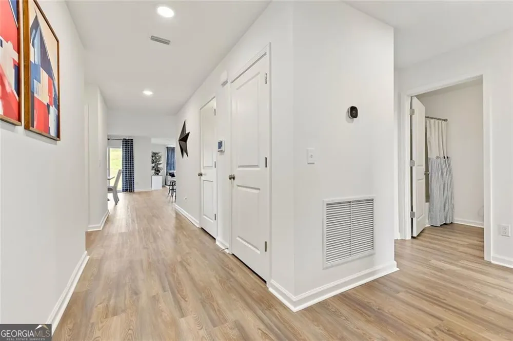 211 Woodlake LNDG Hartwell, GA 30643