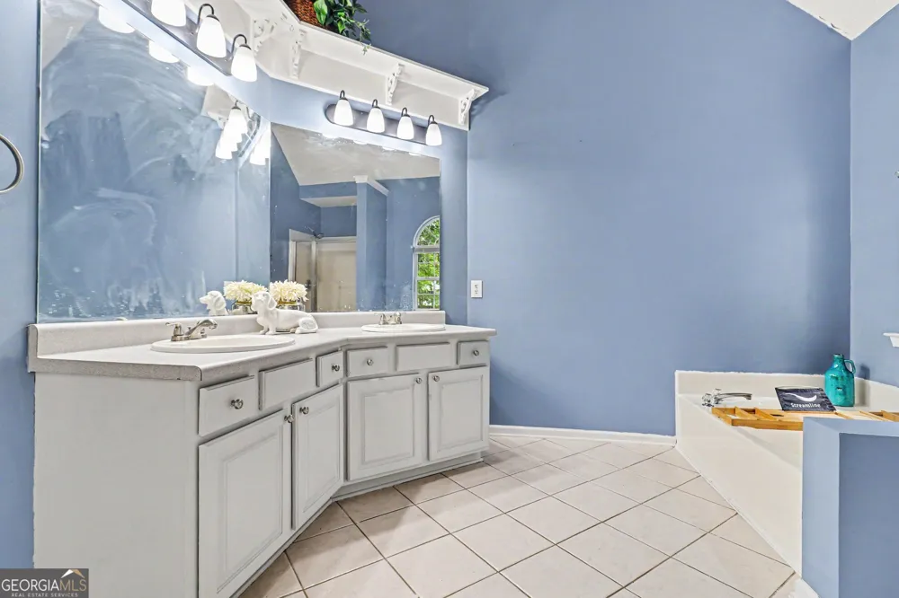 220 Brittain WAY Newnan, GA 30263