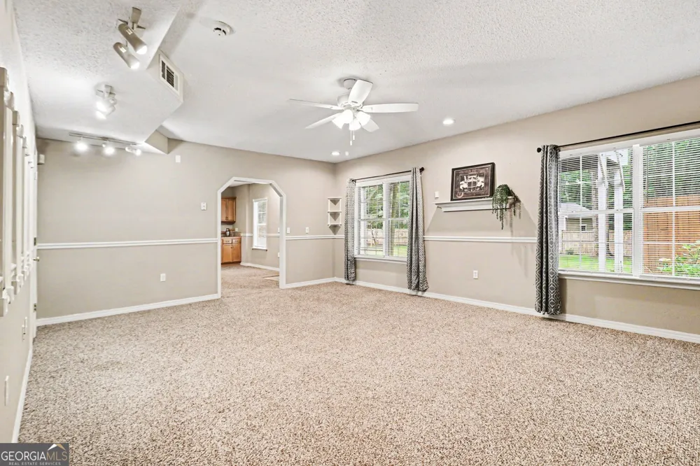 220 Brittain WAY Newnan, GA 30263