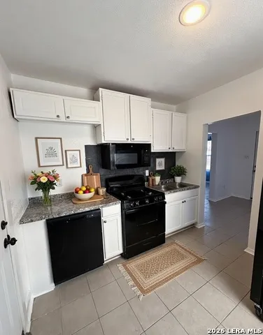 711 S TRINITY ST San Antonio, TX 78207