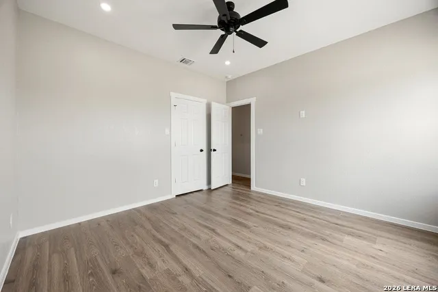 316 Royal Oaks Dr Somerset, TX 78069