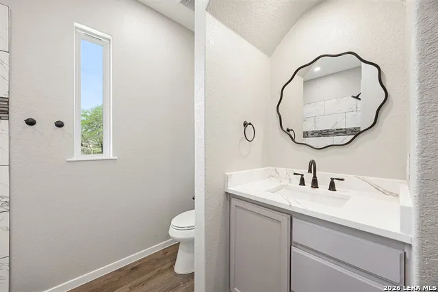 316 Royal Oaks Dr Somerset, TX 78069
