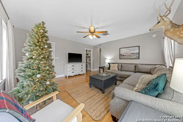 210 Acorn Fredericksburg, TX 78624