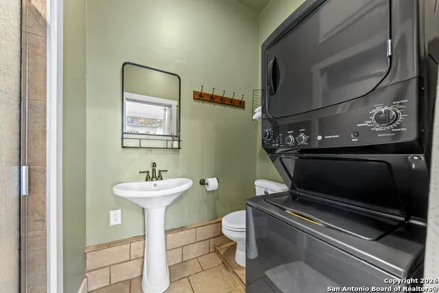 210 Acorn Fredericksburg, TX 78624