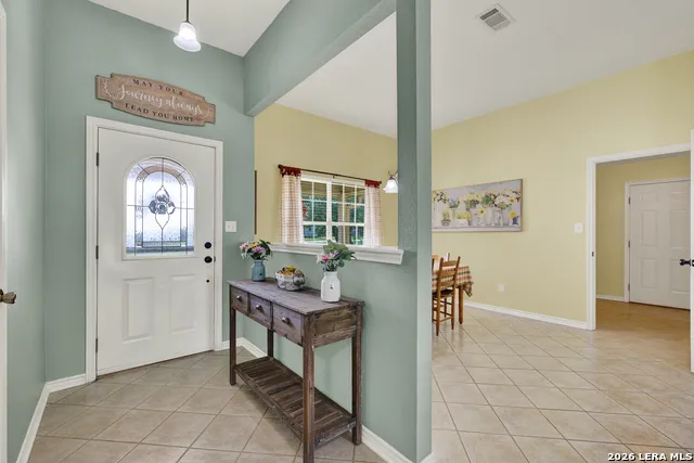 175 CREEKWOOD DR Gonzales, TX 78629