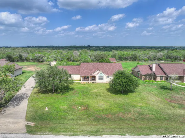175 CREEKWOOD DR Gonzales, TX 78629