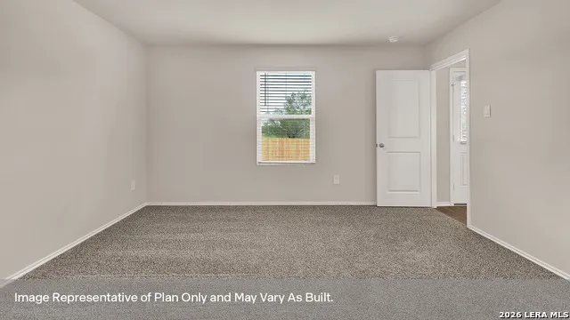 303 Windflower Cove Luling, TX 78648