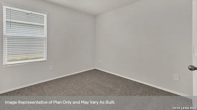 303 Windflower Cove Luling, TX 78648