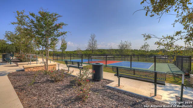 393 Low Pasture Trail Maxwell, TX 78656