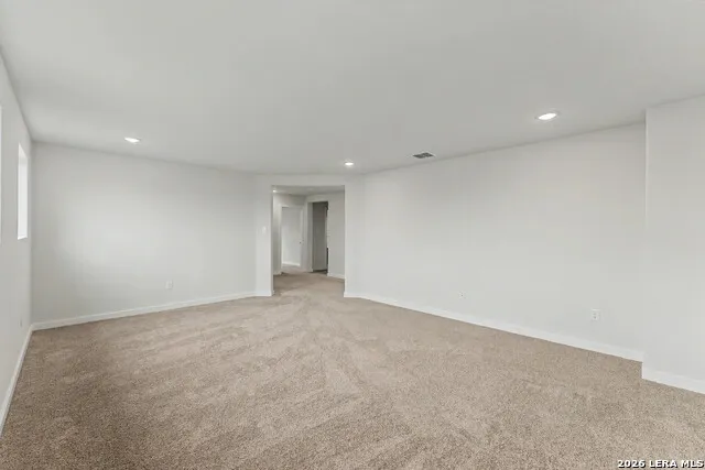 16515 ROSEMARY RDG Elmendorf, TX 78112