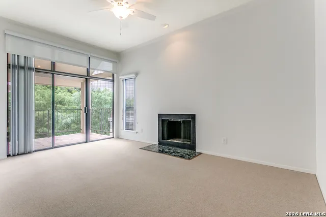 1022 Navarro #306 San Antonio, TX 78205