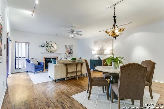 1022 Navarro #306 San Antonio, TX 78205