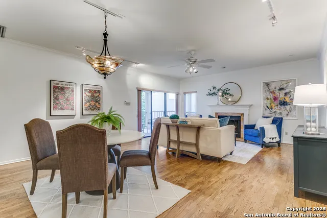 1022 Navarro #306 San Antonio, TX 78205