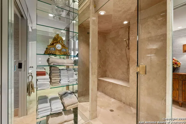 700 E Hildebrand #1401 San Antonio, TX 78212