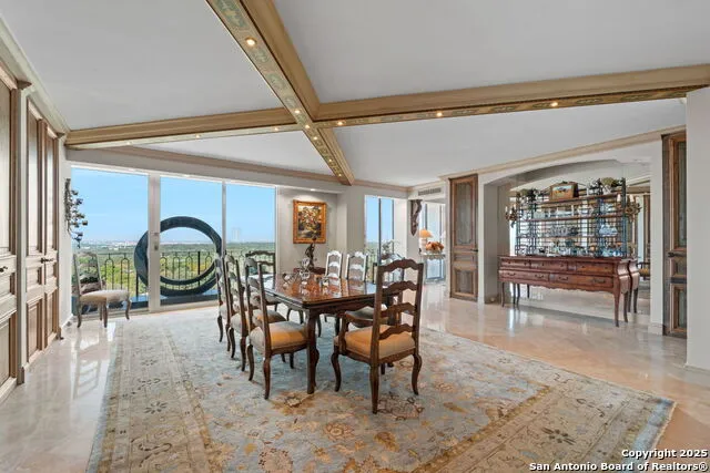700 E Hildebrand #1401 San Antonio, TX 78212
