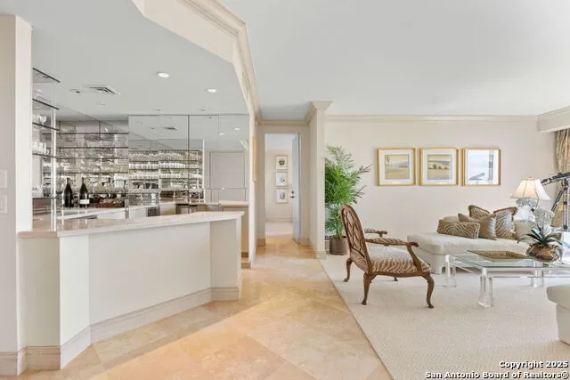 700 E Hildebrand #1401 San Antonio, TX 78212