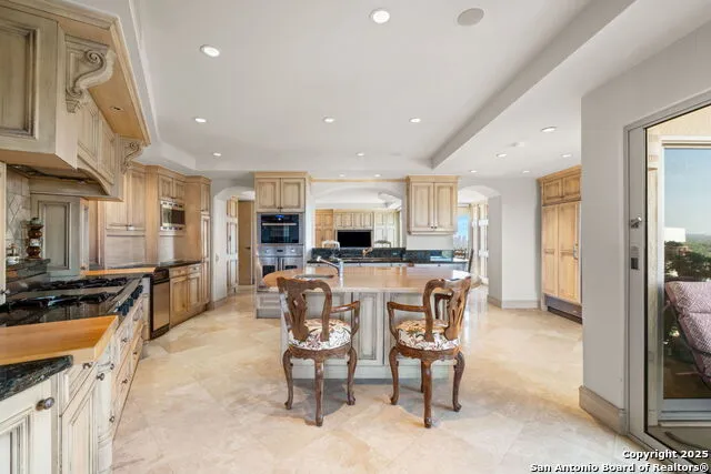 700 E Hildebrand #1401 San Antonio, TX 78212