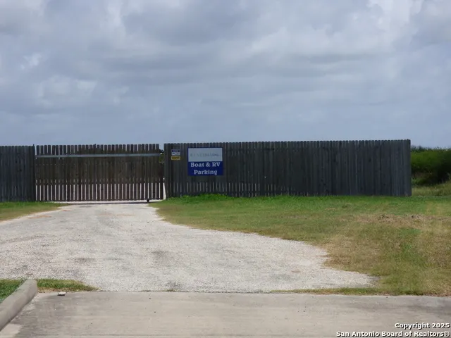3414 Beachside Blvd Palacios, TX 77465