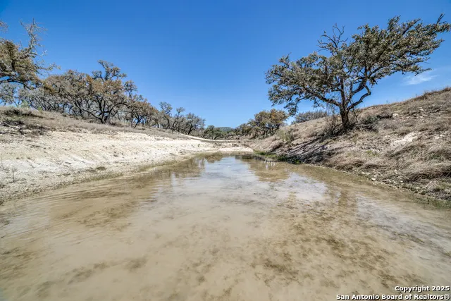 5430 CR-111 Utopia, TX 78884