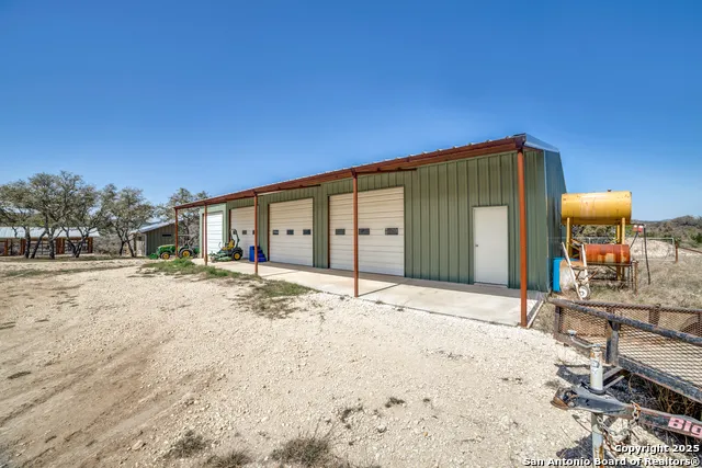 5430 CR-111 Utopia, TX 78884