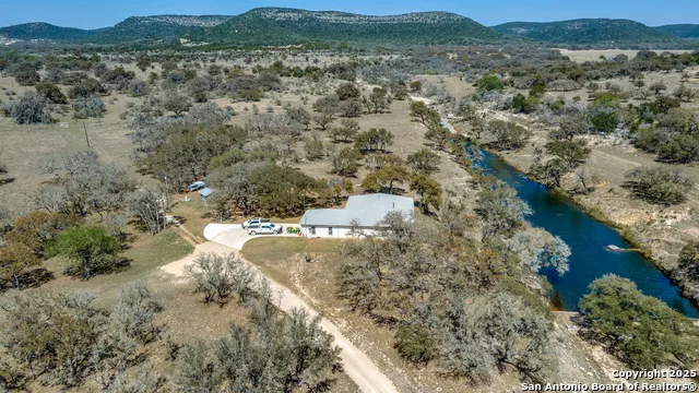 5430 CR-111 Utopia, TX 78884