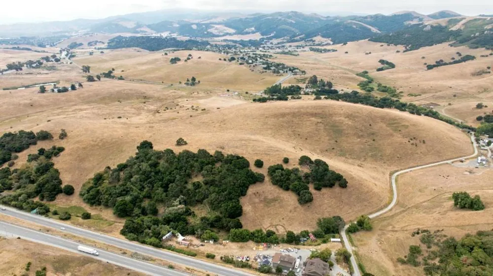 1 Little Merrill Road San Juan Bautista, CA 95045